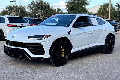 2020 Lamborghini Urus Base