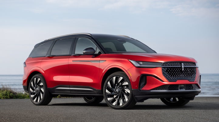 A 2024 Lincoln Nautilus® Reserve model is shown with the stylish available Jet Appearance Package. | Gary Yeomans Lincoln Ocala in Ocala FL