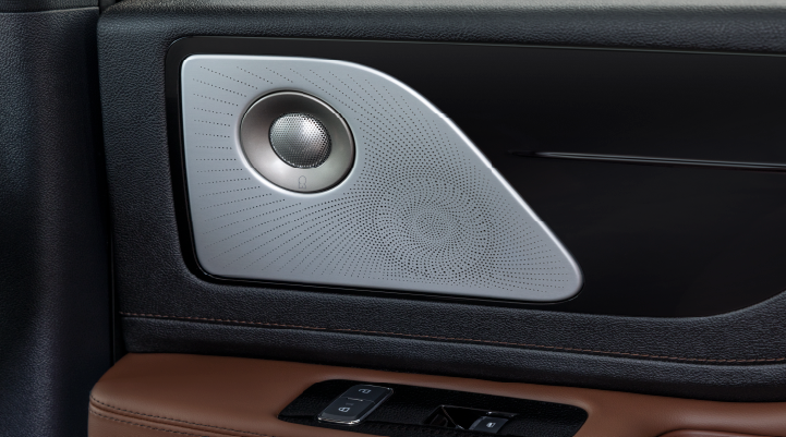 A close-up of a speaker located on the door’s interior is shown. | Gary Yeomans Lincoln Ocala in Ocala FL