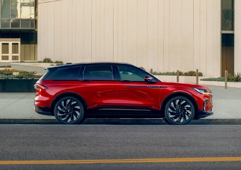 2025 Lincoln Nautilus® SUV with the available Jet Appearance Package and Hybrid transmission. | Gary Yeomans Lincoln Ocala in Ocala FL