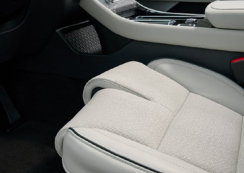 The front passenger Perfect Position seat is shown with the thigh extender adjusted.| Gary Yeomans Lincoln Ocala in Ocala FL